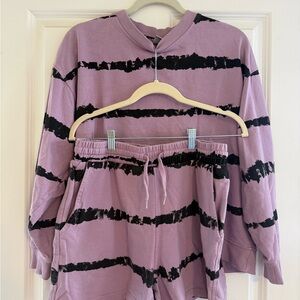 Women’s ICHI matching set.